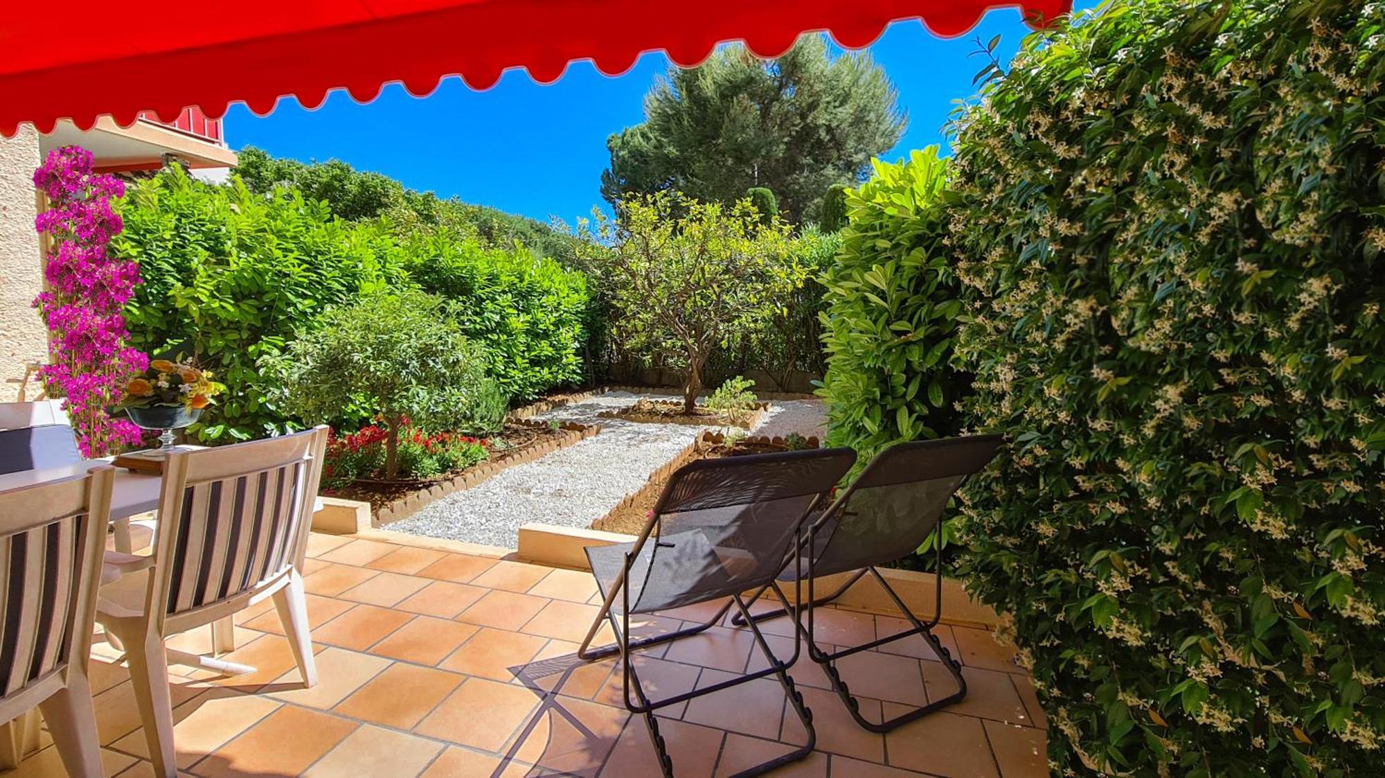 Casalionelantibes 70 Sqm Apartment With Garden And Parking エクステリア 写真